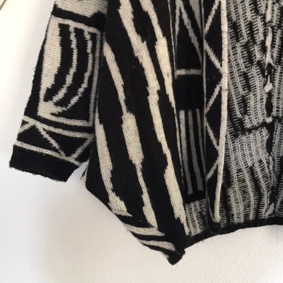 Nordstrom BP black white open sweater cardigan aztec sweater oversize kimono S - Picture 7 of 16